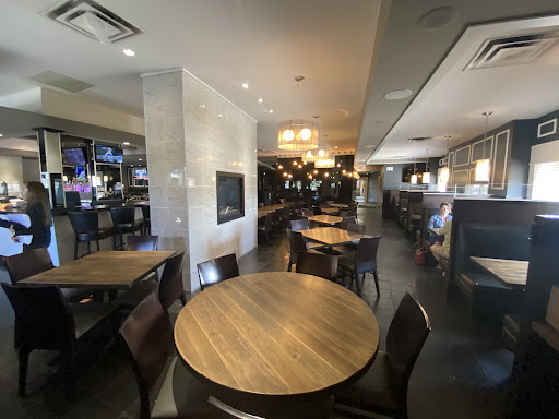 Photo of Sola's Bar & Grill - 1440 Alaska Ave, Dawson Creek, BC V1G 1Z5